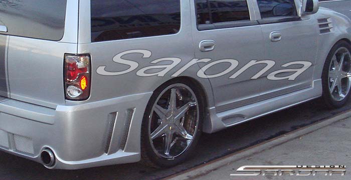 1997-2002 Ford Expedition Side Skirts