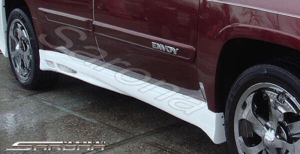 2002-2009 GMC Envoy Side Skirts