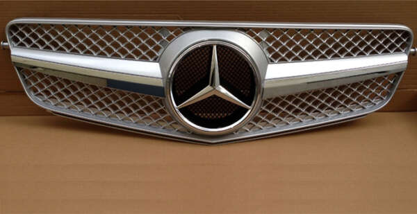 2008-2013 Mercedes-Benz C Class Grill