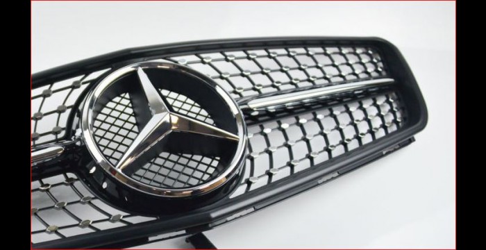 2008-2013 Mercedes-Benz C Class Grill 2008-2013 Mercedes-Benz C Class Grill