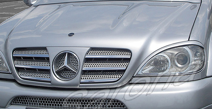 1998-2005 Mercedes-Benz ML Grill