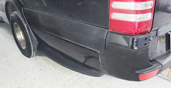 2007-2018 Mercedes-Benz Sprinter Side Skirts